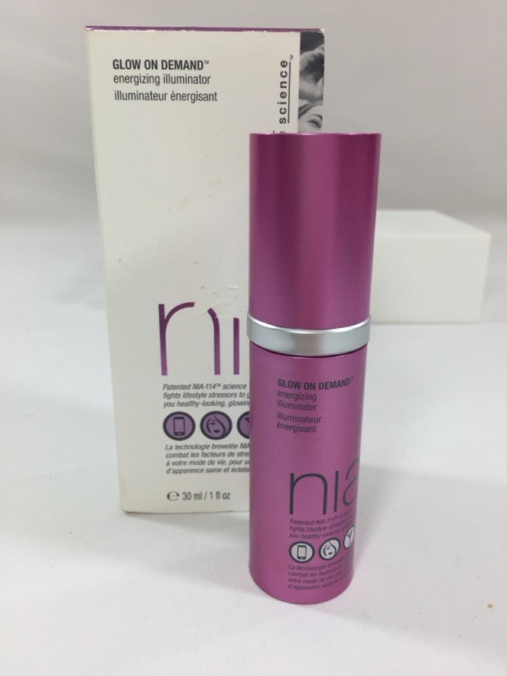 Strivectin NIA Glow On Demand Energizing Illuminator -